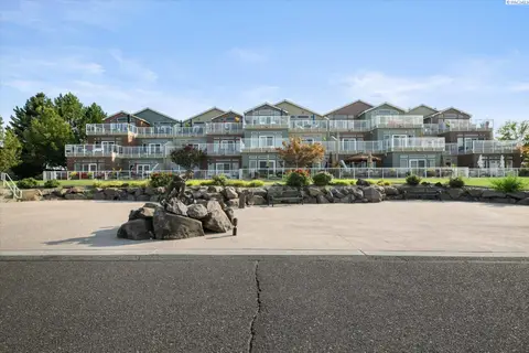 Photo of 386 Columbia Point Drive