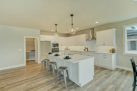 Photo of 1103 N Grant Place