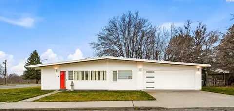 Photo of 115 N Yelm St.