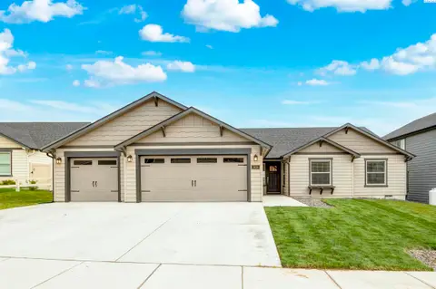 Photo of 1419 SW Kelandren Drive