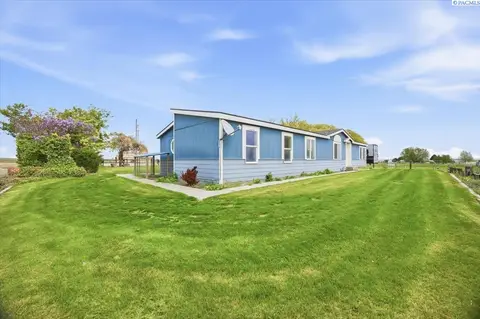 Photo of 201 Clover Ln