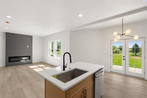 Photo of 805 Fountain Blvd