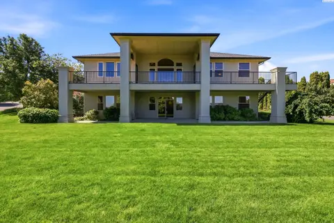 Photo of 1021 Country Ct.