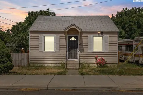 Photo of 1311 W Mead Ave