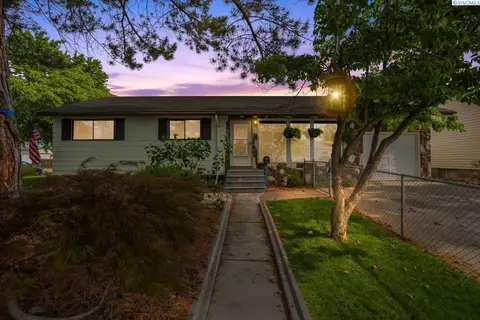 Photo of 504 Blue St