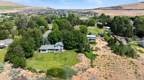 Photo of 505 S Agua Mansa Ct