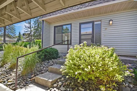 Photo of 600 SW Crestview
