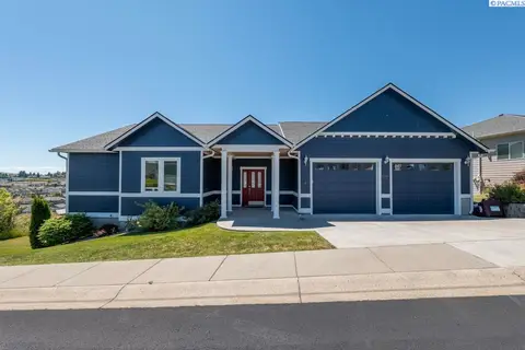 Photo of 1505 SW Capri Ct