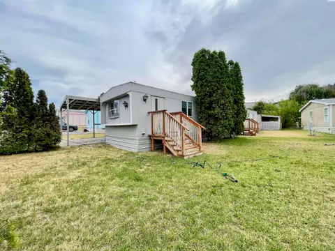 Photo of 198 Crestwood Drive