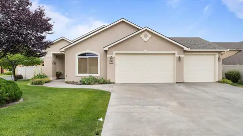 Photo of 2750 Stonecreek Dr.