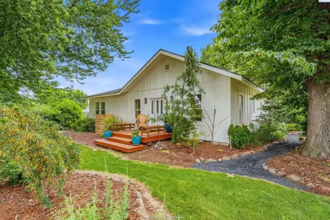 Photo of 12801 N Pioneer Rd