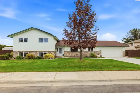 Photo of 800 N Reed Pl