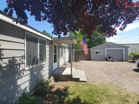 Photo of 966 N 59th