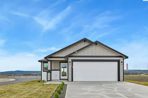Photo of 703 Honeylicious St