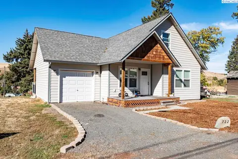 Photo of 722 S Brockway