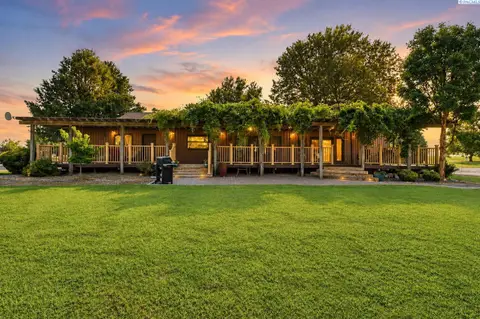Photo of 3011 Birch Road