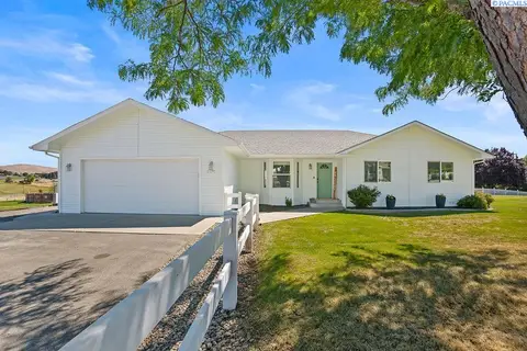 Photo of 2291 Selah loop Rd