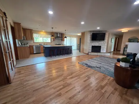 Photo of 3002 W Metaline Pl