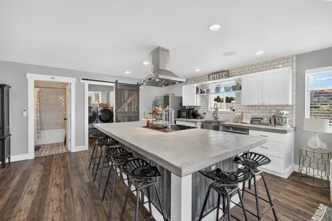 Photo of 507B SW Clubhouse Way