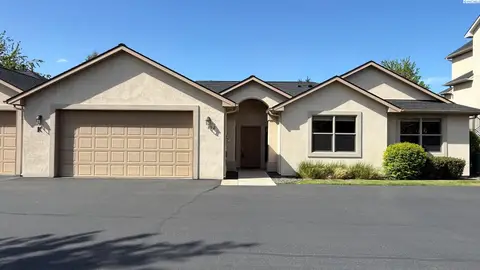 Photo of 3710 Canyon Lakes Dr K-102