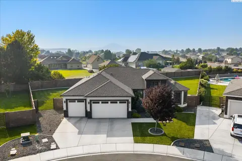 Photo of 3529 Curtis Dr