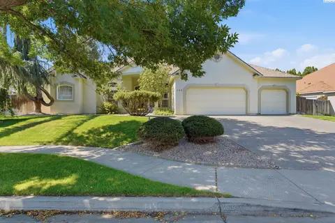 Photo of 143 Mesa Drive