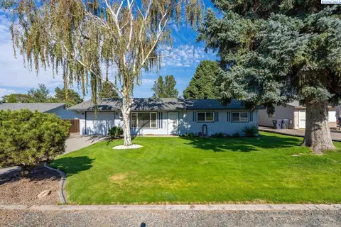 Photo of 484 S 41st Ave