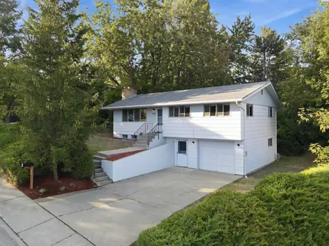 Photo of 220 NW Timothy Street