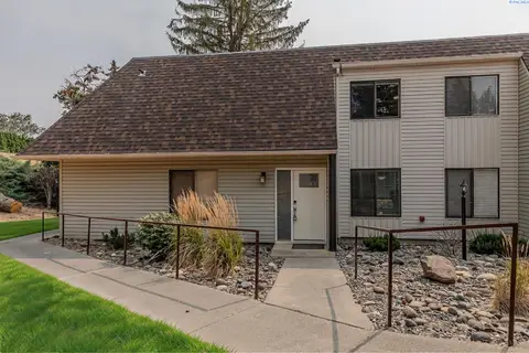 Photo of 600 SW Crestview St #15