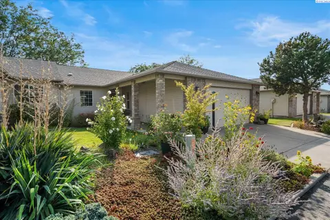 Photo of 105 Innisbrook Ln