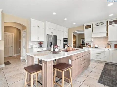 Photo of 1421 N Road 59