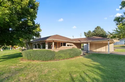 Photo of 1059 Parker Ct