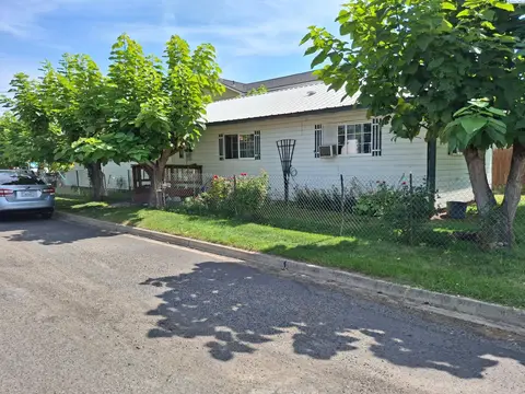 Photo of 102 S G St