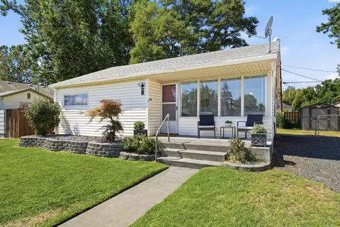 Photo of 803 Smith Ave