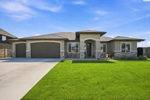 Photo of 2480 Maggio Loop