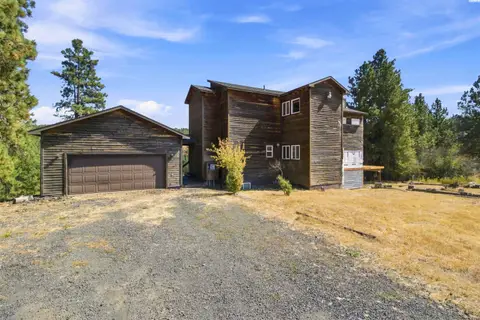 Photo of 1001 N River Rd.