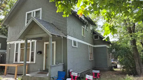 Photo of 415 NE Colorado Street