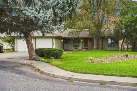 Photo of 2109 Briarwood Ct