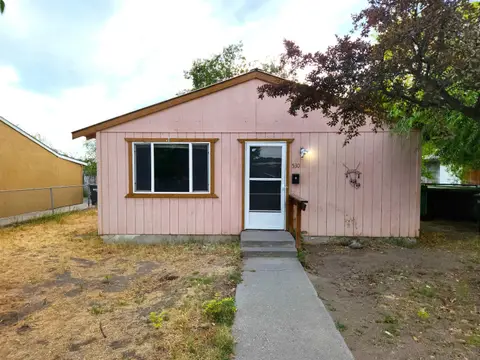 Photo of 530 S Elm Ave