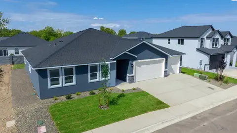 Photo of 1071 N Grant Place