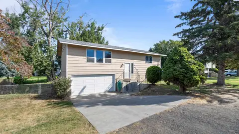 Photo of 2402 W 16th Ave