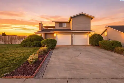 Photo of 4214 Desert Place