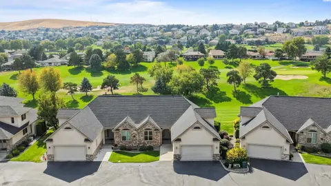 Photo of 3710 W Canyon Lakes Drive