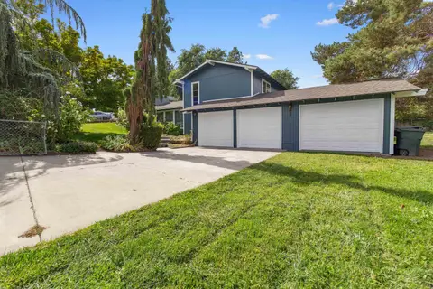 Photo of 2017 Sheridan Place