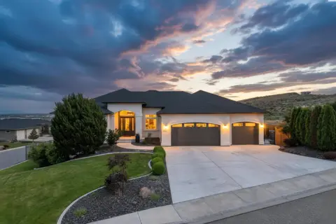 Photo of 1104 Allenwhite Drive