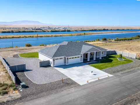 Photo of 359 Panoramic Drive