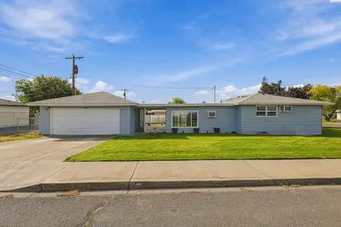 Photo of 1939 N 18th Ave