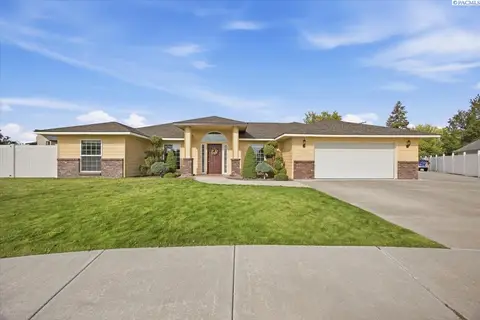 Photo of 4504 Desert Cove