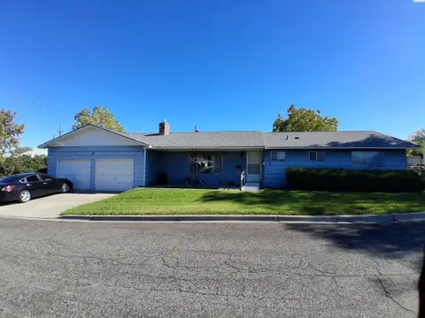 Photo of 728 Ford St