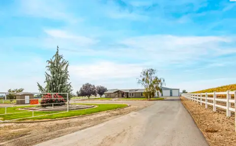 Photo of 2160 Ferson Road